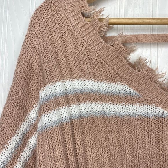 Rue 21+ destructed hem pink striped sweater 2X - Picture 3 of 7